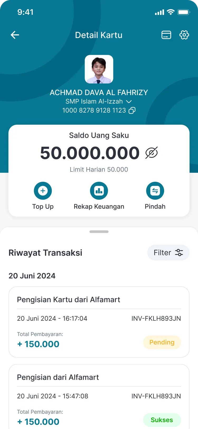 Detail kartu dengan tombol Top Up, Rekap Keuangan, dan Pindah