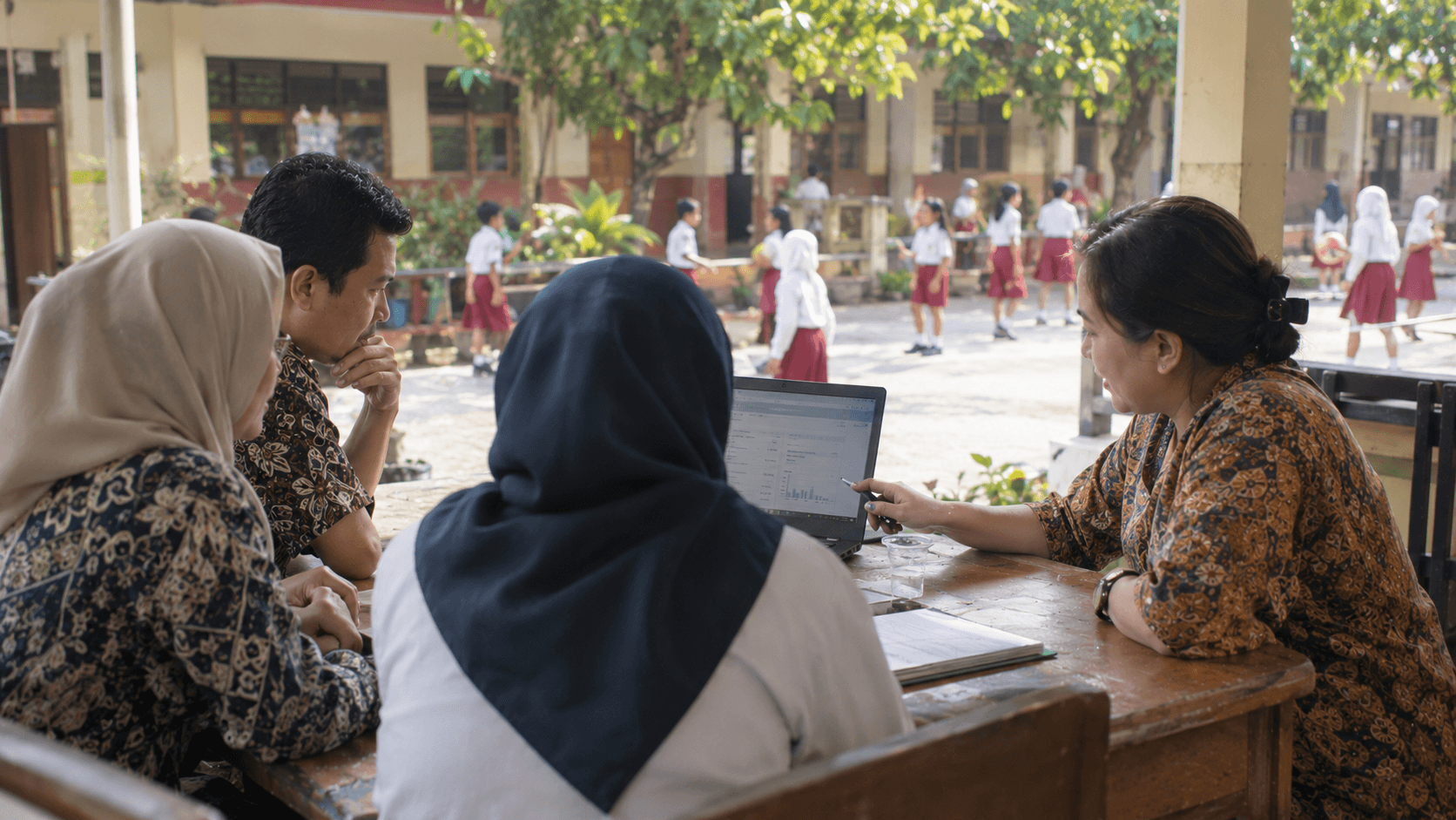 Laporan Keuangan Sekolah Otomatis: SPP & Kontribusi untuk Sekolah Negeri, Batas Sumbangan vs Pungutan